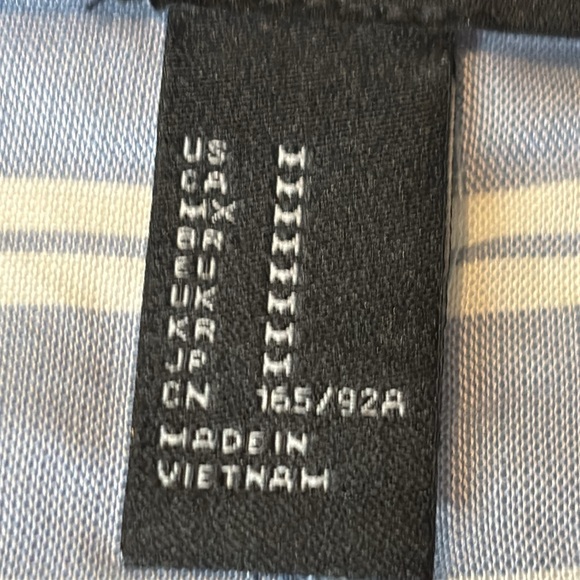 NWT Women’s Medium Jumpsuit Forever 21 Low Cut Front With Sorts Long Sleeve Blue - Picture 4 of 8